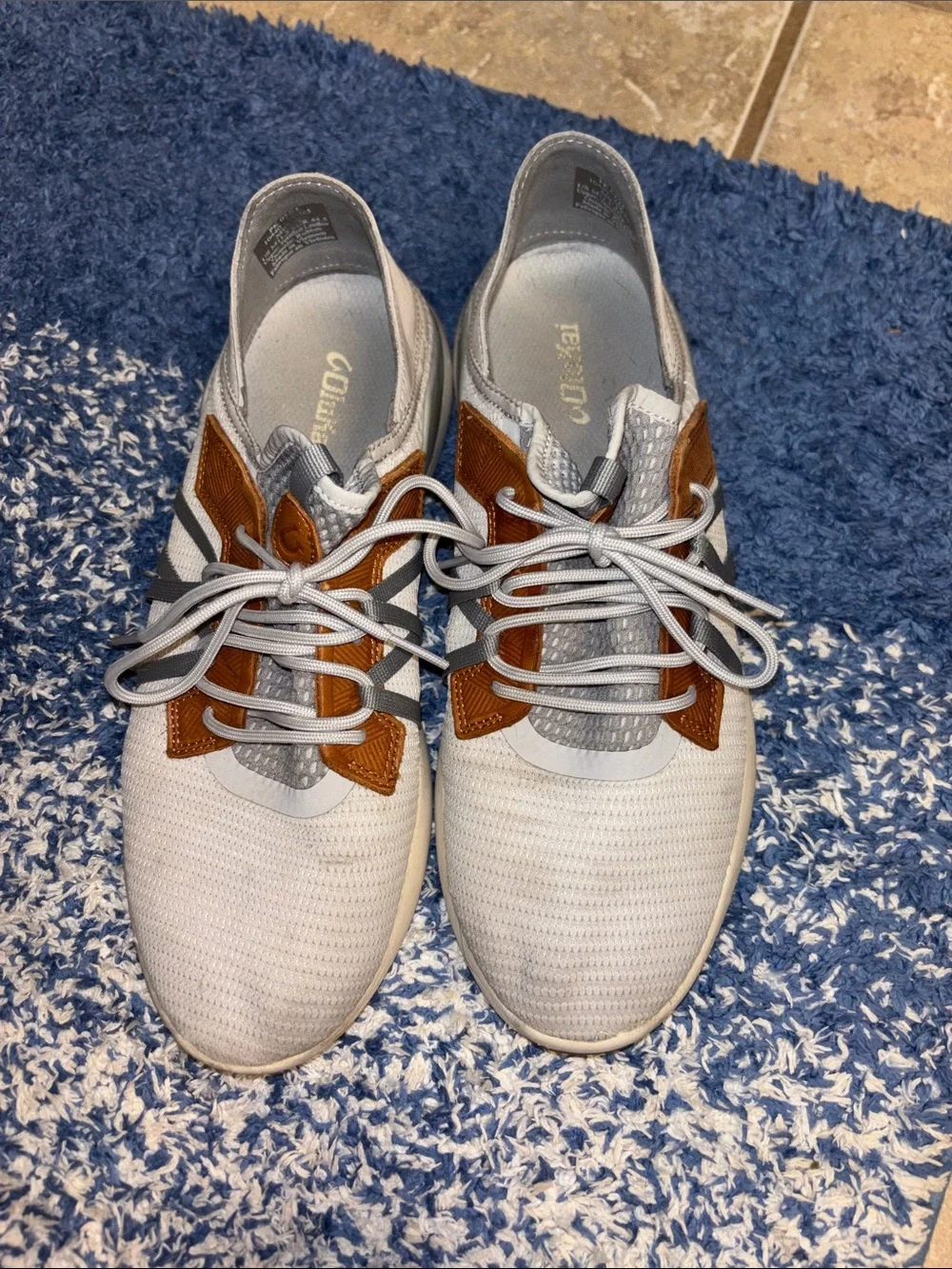 OluKai Mio Li Men's Knit Sneaker - White, Gray & Brown 11.5